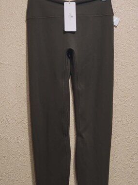 CRZ Yoga Olive Green Butt Scrunch Leggings NWT